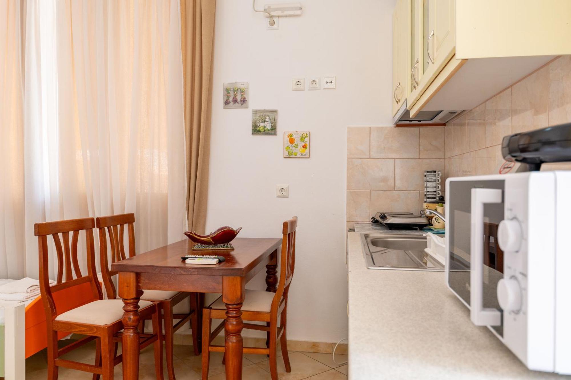 Cozy Apartments Downtown Ксаміл Екстер'єр фото