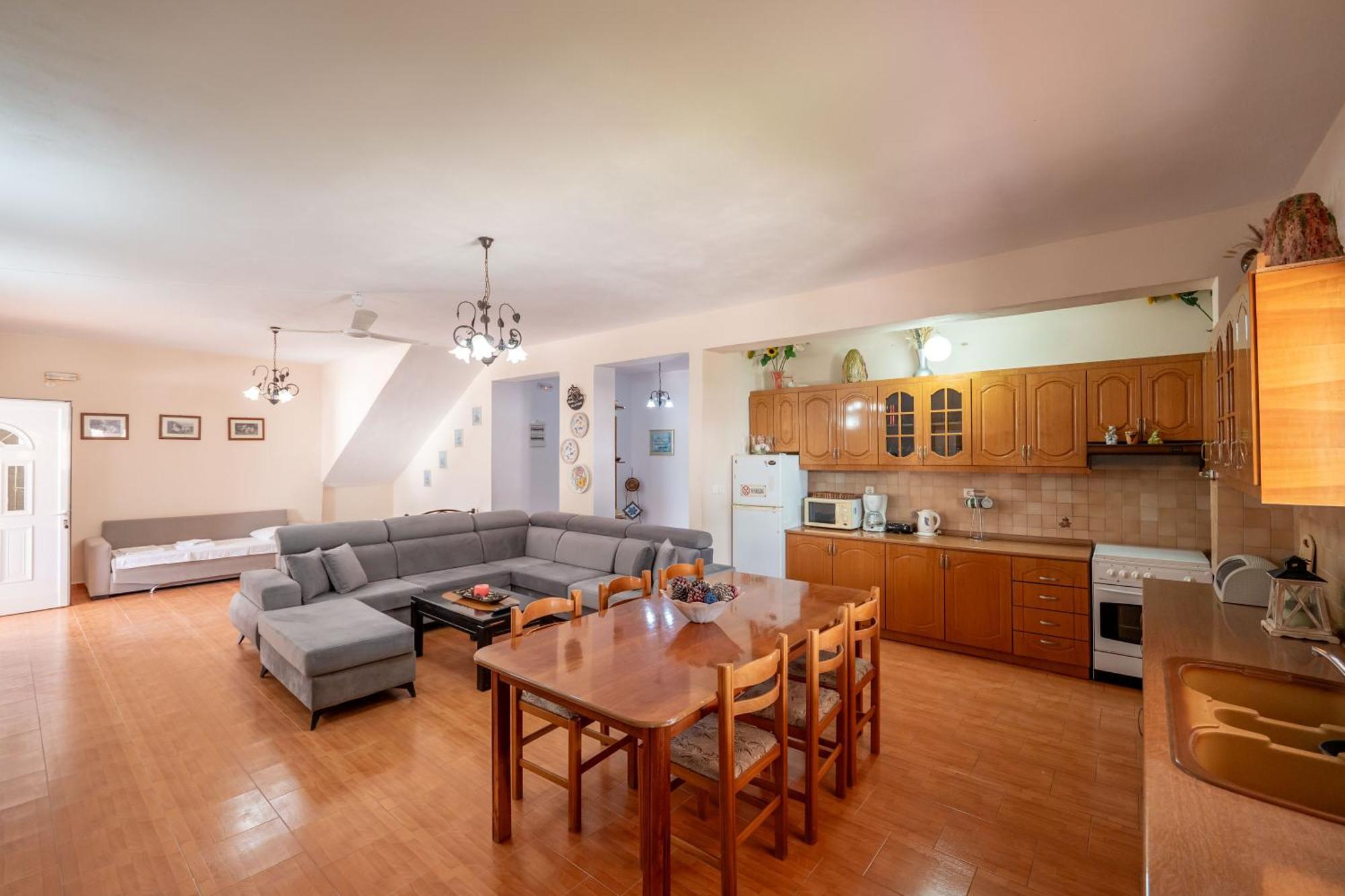 Cozy Apartments Downtown Ксаміл Екстер'єр фото
